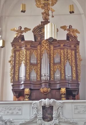 Straubing, Karmelitenkirche (1).jpg