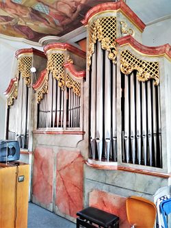 Taufkirchen, St. Johannes der Täufer (4).jpg