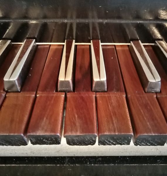 Datei:Teutschenthal-Langenbogen, St.-Magdalenen-Kirche (22).jpg