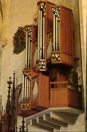 Ulm Münster Chororgel.JPG