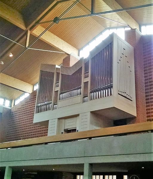 Datei:Unterschleißheim, Neu St. Ulrich (1).jpg