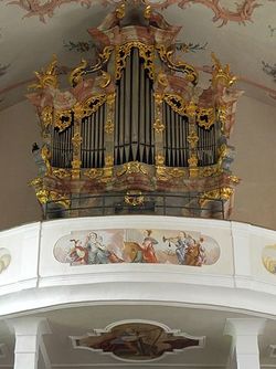 Velburg Habsberg Orgel Funtsch.jpg