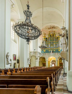 Vilnius Universitätskirche Prospekt vom Kirchenschiff.jpg