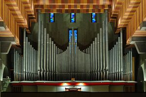 Würzburg Marianhill Hauptorgel Prospekt.jpg