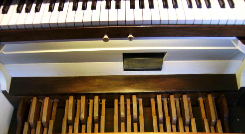 Datei:Wattendorf St. Barbara Pedal.jpg