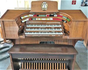 Weikersheim, Laukhuff (Möller-Orgel) (1).jpg