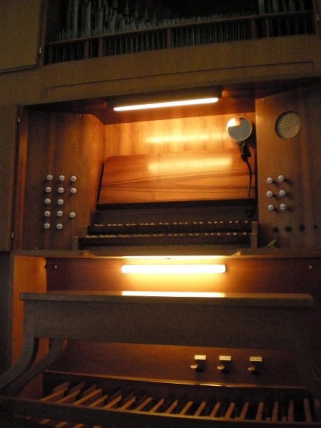 Datei:Wien-Favoriten, Maria vom Berge Karmel (Oberkirche).jpg