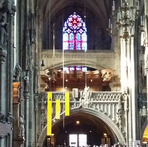 Wien Stephansdom abgebaute Riesenorgel.jpg