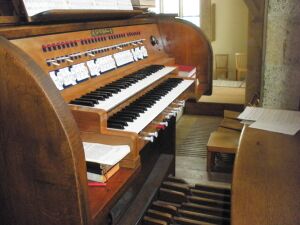 Wiener Neustadt, Georgskathedrale, Orgel3.jpg