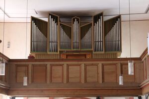 Wieseck, Michaelskirche, Orgel.JPG