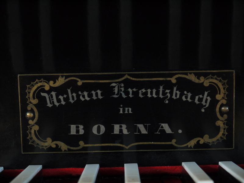 Datei:Wildenfels-Härtensdorf, Dorfkirche, Firmenschild.JPG