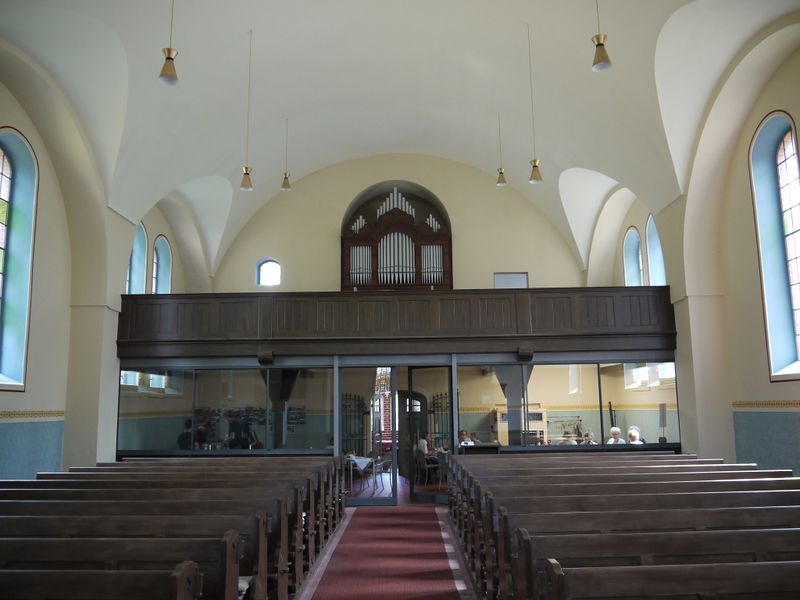 Datei:Woltersdorf (NU), Dorfkirche, Innenraum.JPG