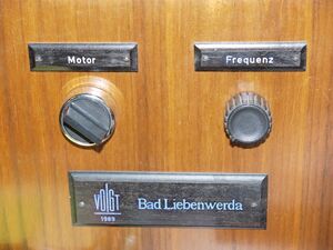 Zwickau-Weißenborn, Johanniskirche, Firmenschild.JPG